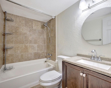 2400 Ne 33rd Avenue - Photo Thumbnail 21