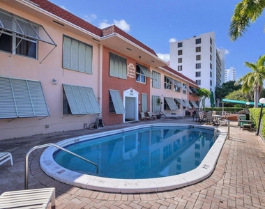 2400 Ne 33rd Avenue - Photo Thumbnail 28