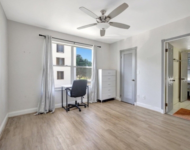 2400 Ne 33rd Avenue - Photo Thumbnail 22