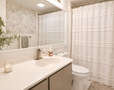 2621 Village Boulevard - Photo Thumbnail 7