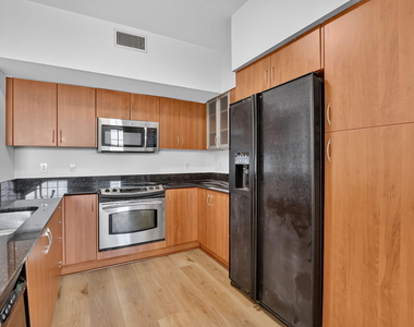 233 S Federal Highway - Photo Thumbnail 7