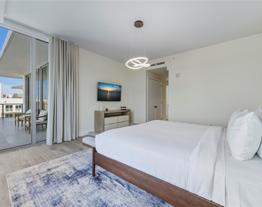 3100 N Ocean Drive - Photo Thumbnail 3