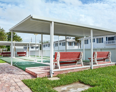 2251 Ne 66th Street - Photo Thumbnail 16