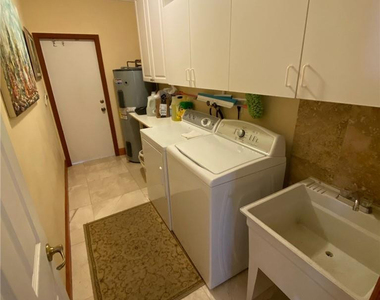 10747 Nw 70th Terrace - Photo Thumbnail 37