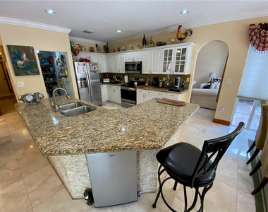 10747 Nw 70th Terrace - Photo Thumbnail 41
