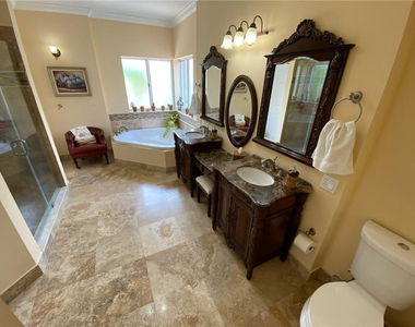 10747 Nw 70th Terrace - Photo Thumbnail 32