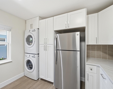 355 Wickline Boulevard - Photo Thumbnail 8