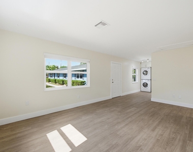 355 Wickline Boulevard - Photo Thumbnail 11
