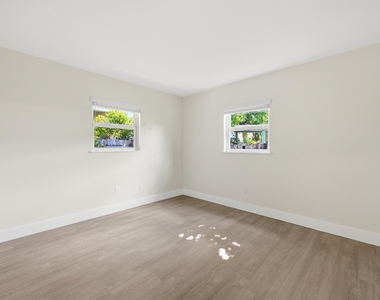 355 Wickline Boulevard - Photo Thumbnail 19