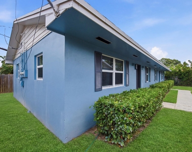 355 Wickline Boulevard - Photo Thumbnail 2