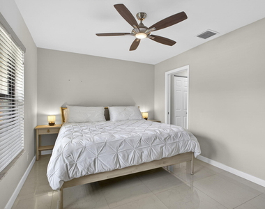 11894 Donlin Drive - Photo Thumbnail 14