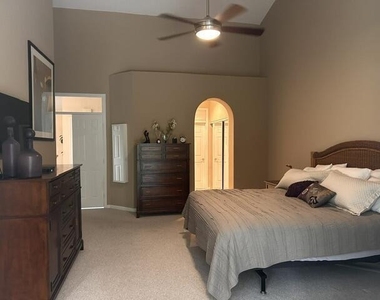 8884 Shoal Creek Lane - Photo Thumbnail 16