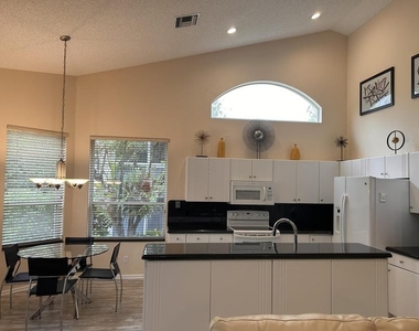 8884 Shoal Creek Lane - Photo Thumbnail 3