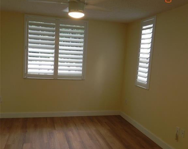 577 Sw 111th Lane - Photo Thumbnail 8