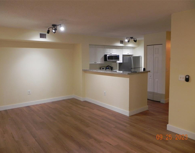 577 Sw 111th Lane - Photo Thumbnail 7