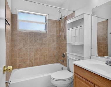 708 Sw Gardens Boulevard - Photo Thumbnail 29