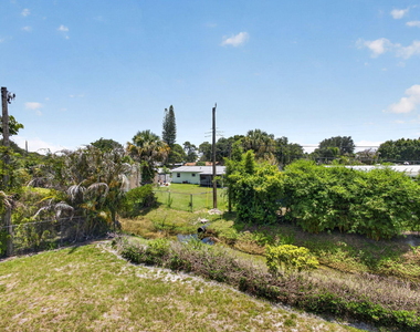 708 Sw Gardens Boulevard - Photo Thumbnail 22