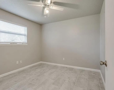 641 Sw 15th Street - Photo Thumbnail 25