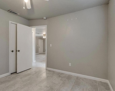 641 Sw 15th Street - Photo Thumbnail 27
