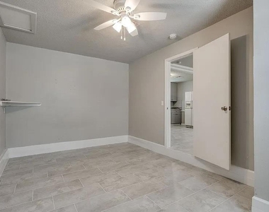 641 Sw 15th Street - Photo Thumbnail 23