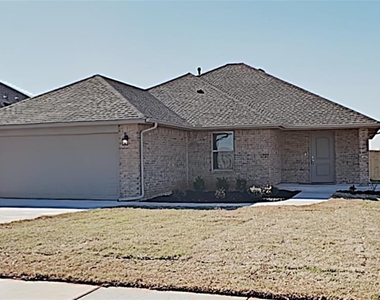 17657 Macarthur Park Drive - Photo Thumbnail 1