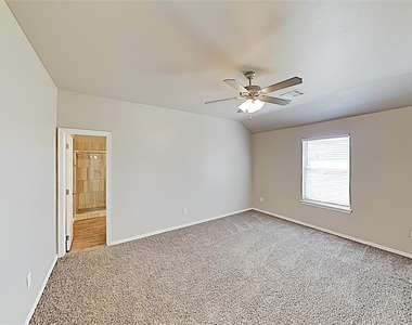 17657 Macarthur Park Drive - Photo Thumbnail 8