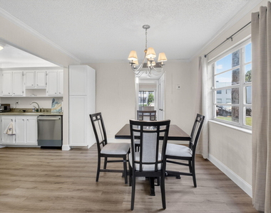 111 Normandy Lane - Photo Thumbnail 1