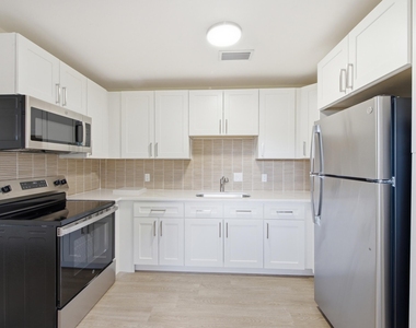 349 Wickline Boulevard - Photo Thumbnail 10