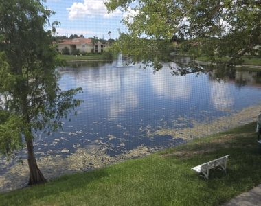 1245 Sw 46th Avenue - Photo Thumbnail 1