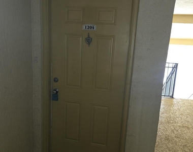 1245 Sw 46th Avenue - Photo Thumbnail 14