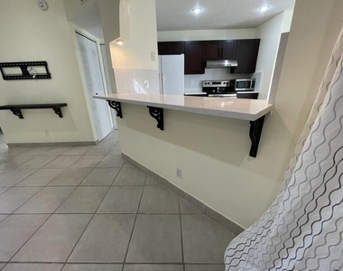 9321 W Sunrise Boulevard - Photo Thumbnail 7