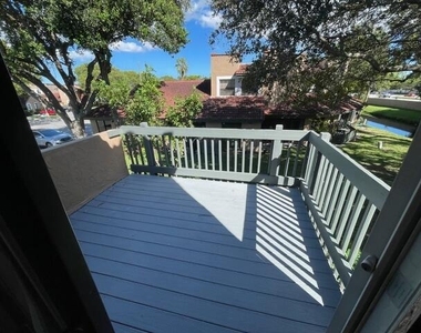 9321 W Sunrise Boulevard - Photo Thumbnail 10