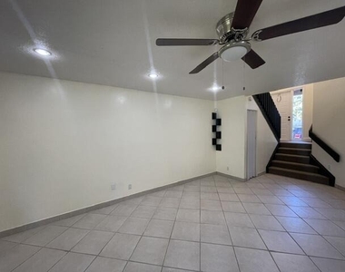 9321 W Sunrise Boulevard - Photo Thumbnail 12