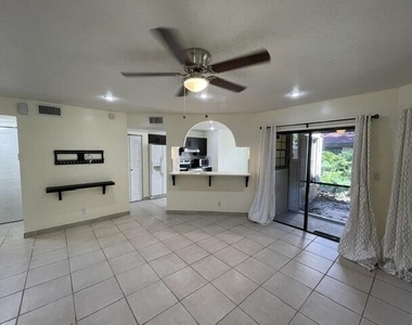 9321 W Sunrise Boulevard - Photo Thumbnail 4