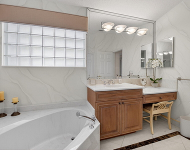 5256 Glenville Drive - Photo Thumbnail 34