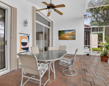 5256 Glenville Drive - Photo Thumbnail 8