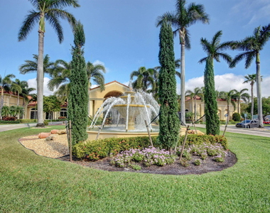 5256 Glenville Drive - Photo Thumbnail 52
