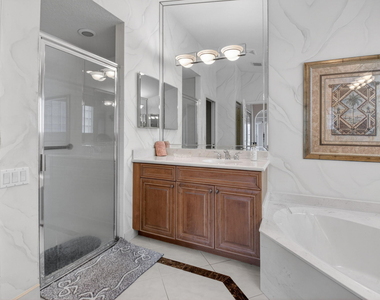 5256 Glenville Drive - Photo Thumbnail 33