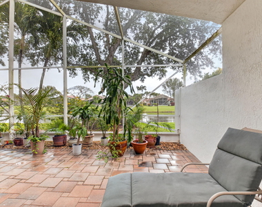 5256 Glenville Drive - Photo Thumbnail 11