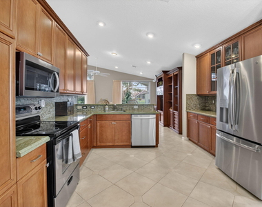 5256 Glenville Drive - Photo Thumbnail 25