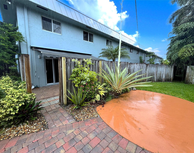 1460 Ne 18th Street - Photo Thumbnail 26