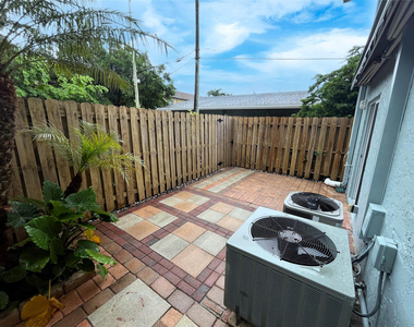 1460 Ne 18th Street - Photo Thumbnail 16