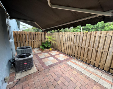 1460 Ne 18th Street - Photo Thumbnail 20