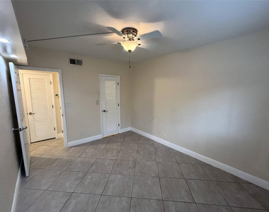 1460 Ne 18th Street - Photo Thumbnail 52