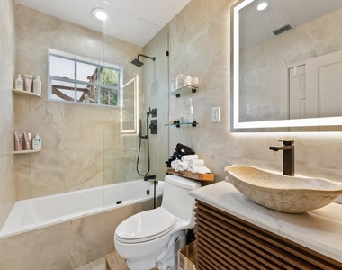 350 Forest Hill Boulevard - Photo Thumbnail 23