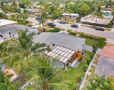 350 Forest Hill Boulevard - Photo Thumbnail 15