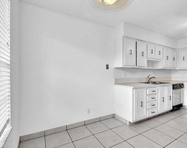 13721 Flora Place - Photo Thumbnail 17