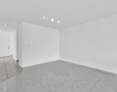 13721 Flora Place - Photo Thumbnail 31