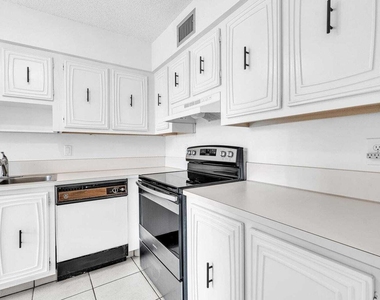 13721 Flora Place - Photo Thumbnail 24