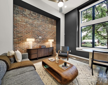 428 E 33rd Street - Photo Thumbnail 1